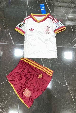 Conjunto Adidas España Fútbol  mundial 2026 niños