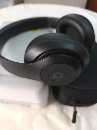 Auriculares Beats Studio Pro Negros