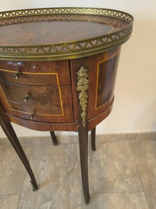 Mesitas Auxiliar Madera y Metal son 2