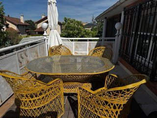 Conjunto Mesa y Sillas Terraza Vintage. Negociable