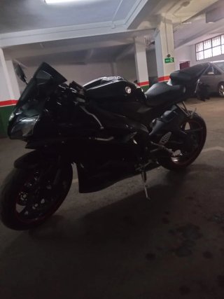 Yamaha R6R Negra Sportbike Manual