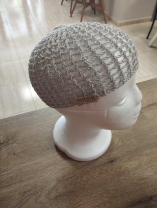 Gorro de red tejido a mano