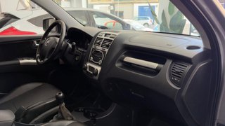 KIA SPORTAGE 4X4