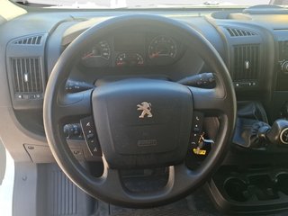 Peugeot Boxer Furgon BlueHDi 130 333 L2H2 96 kW (130 CV)