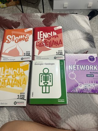 Vendo pack de 5 libros para 3º de la ESO