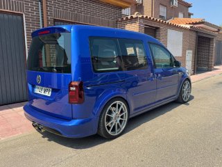 Volkswagen Caddy r32