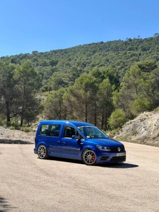 Volkswagen Caddy r32