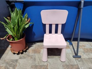 Silla infantil Ikea rosa mamut