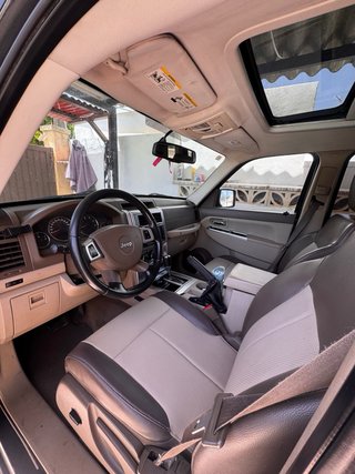 Jeep Cherokee 2008