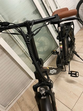 Bicicleta Eléctrica Negra