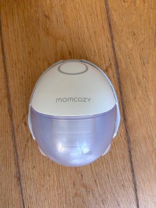 Sacaleches Momcozy M6. Usado durante un mes.