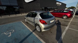 Alquiler de Peugeot 207 por meses