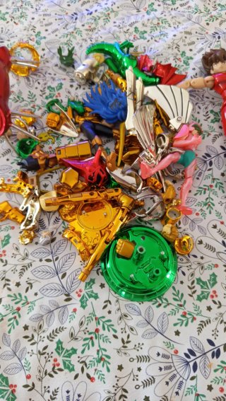 Lote  de 3 Figuras Caballeros del Zodiaco