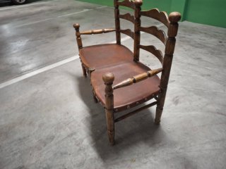 Sillón Castellano Madera y Cuero