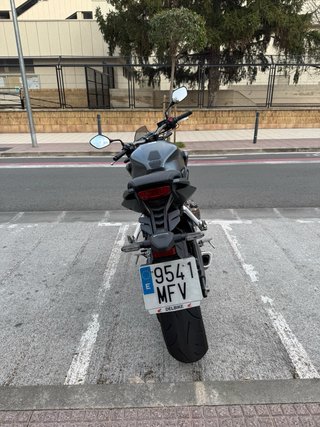 Honda CB 650R 2023 Gris