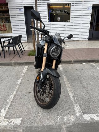 Honda CB 650R 2023 Gris
