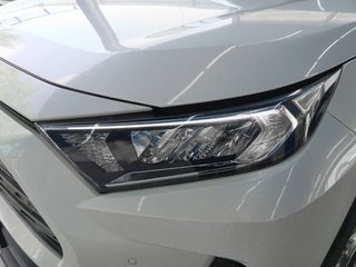 Toyota Rav4 2.5l hybrid Advance 4WD 163 kW (222 CV)