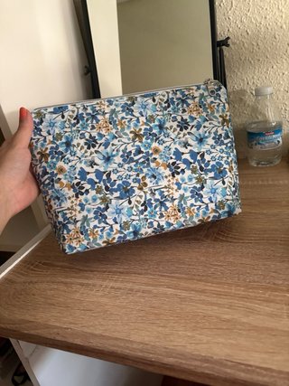 Bolsa Tote Floral con Neceser