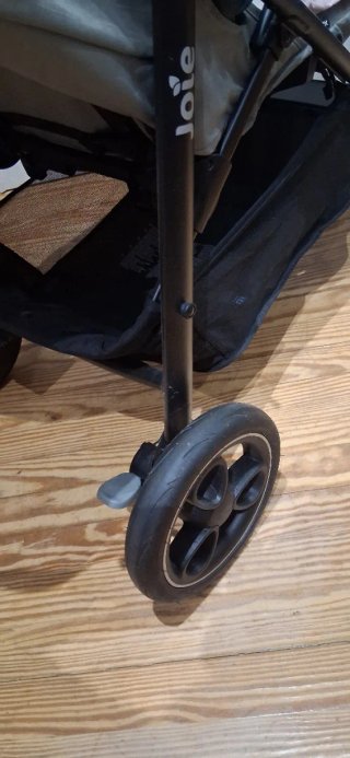 Carrito Joie gris. Pablo 695120635