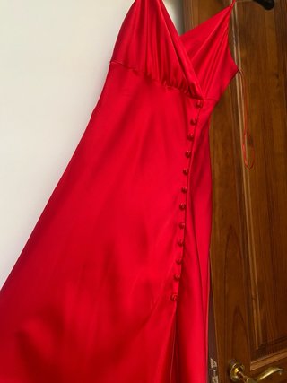 Vestido lencero rojo satinado