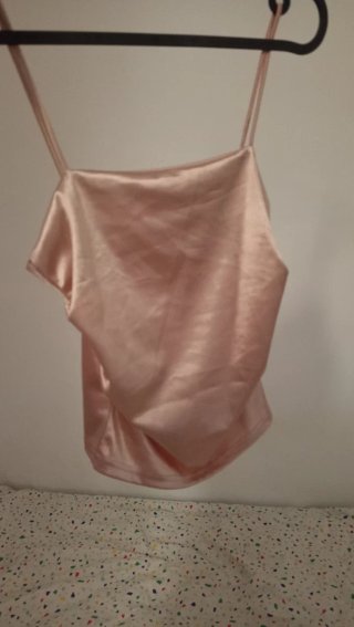 Top rosa satinado tirantes