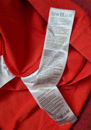 T-shirt Armani Exchange tg S rossa