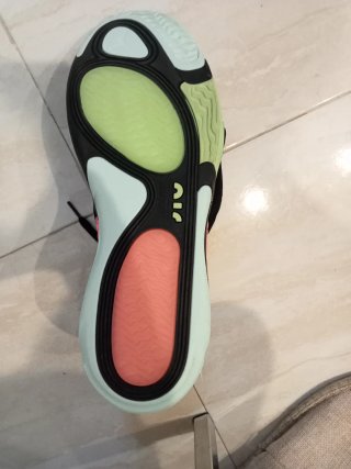 Zapatillas Jordan verdes y rosas