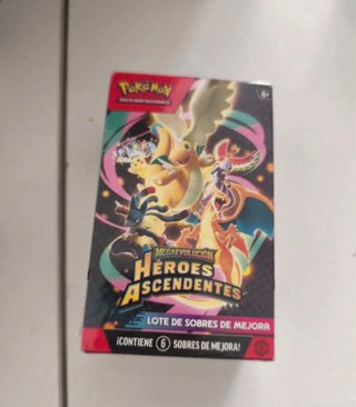 Caja 6 Sobres Pokémon Héroes Ascendentes