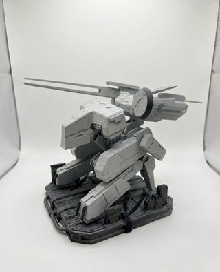 Metal Gear REX 1/100 Bandai