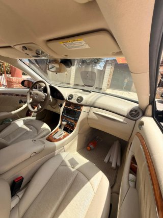 Mercedes-Benz  CLK 2005