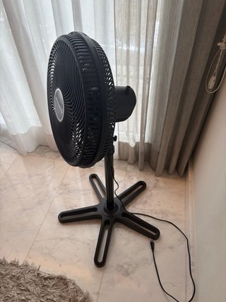 Ventilador Rowenta Negro