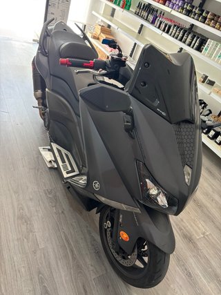 Yamaha TMAX 530 Gris