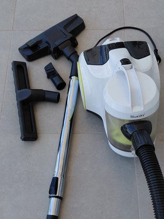 Aspiradora Bluesky con accesorios