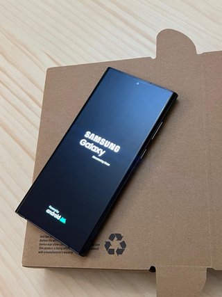 Samsung Galaxy S22 ultra 5G 128GB snapdragon