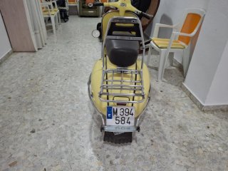 Vespa 125L Amarilla Restaurada
