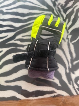 Guantes de Nieve Negros y Amarillos