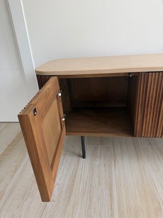 Mueble TV Kirei 150 cm, como nuevo