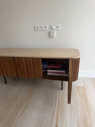 Mueble TV Kirei 150 cm, como nuevo