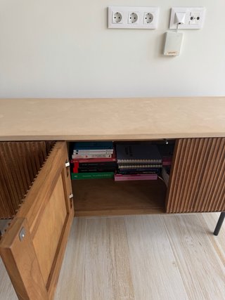 Mueble TV Kirei 150 cm, como nuevo