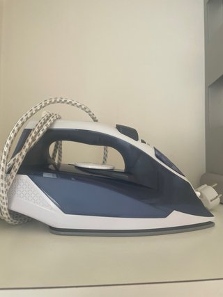 Plancha Ferrari 2000W Azul
