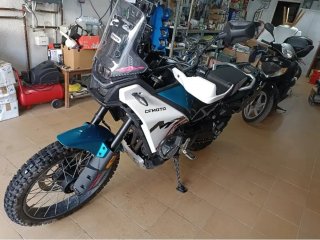 CFMOTO MT Adventure Moto Azul/Blanco