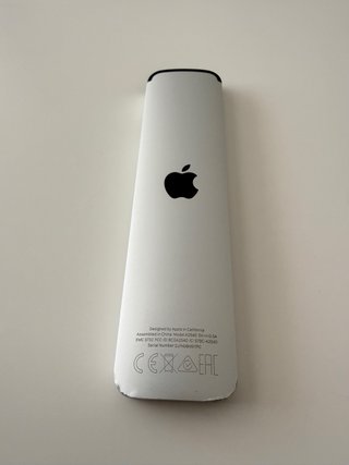 Mando Apple TV gris