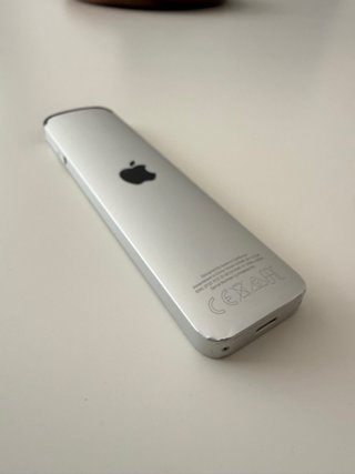 Mando Apple TV gris
