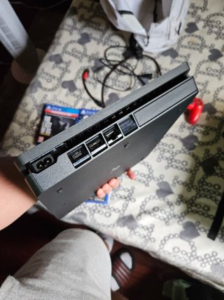 PS4 (PlayStation 4) Nera + Giochi