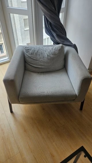 Sillón moderno tela y metal