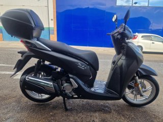 Honda SH 300 2016 Negra