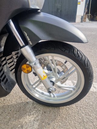 Honda SH 300 2016 Negra