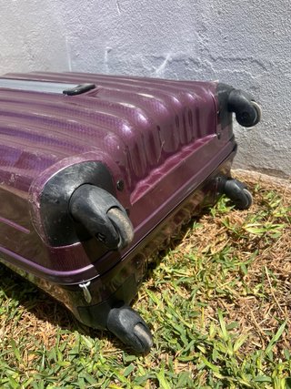 Maleta Samsonite Cosmolite Spinner grande morada