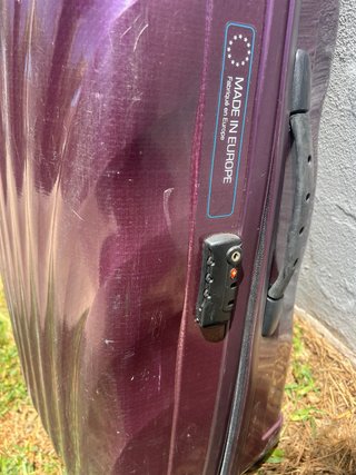 Maleta Samsonite Cosmolite Spinner grande morada