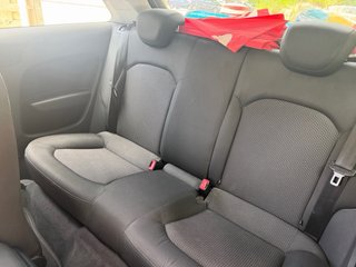 Audi A1 2012 PEGATINA C SOLO 220.000 km 115€/MES